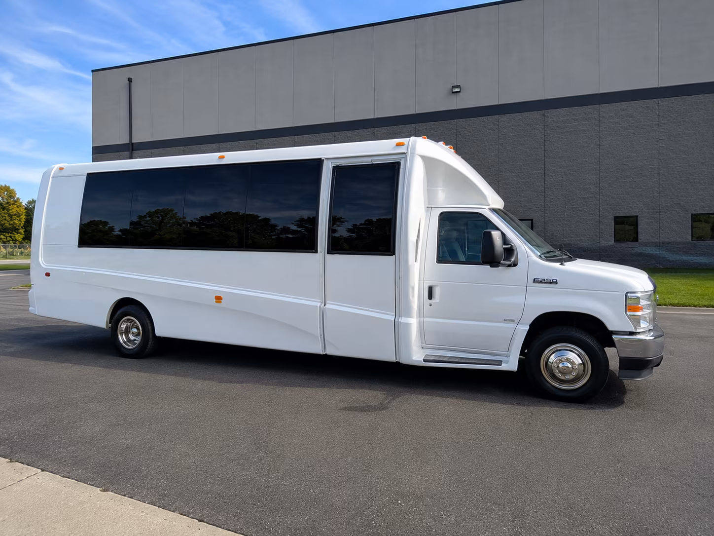 arrange transportation for your next convention or trade show 4