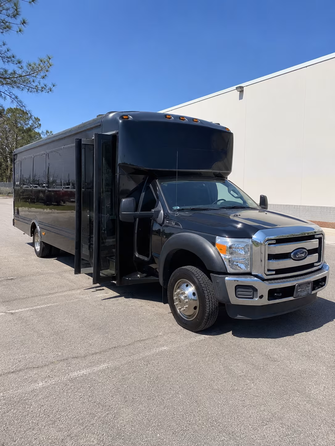 bus rentals for large salinas church events and holiday services
