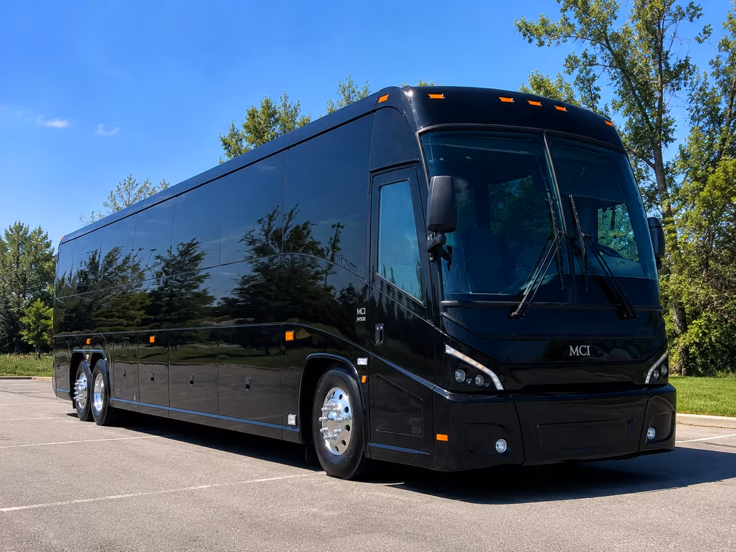 charter buses for monterey bay aquarium field trips from salinas