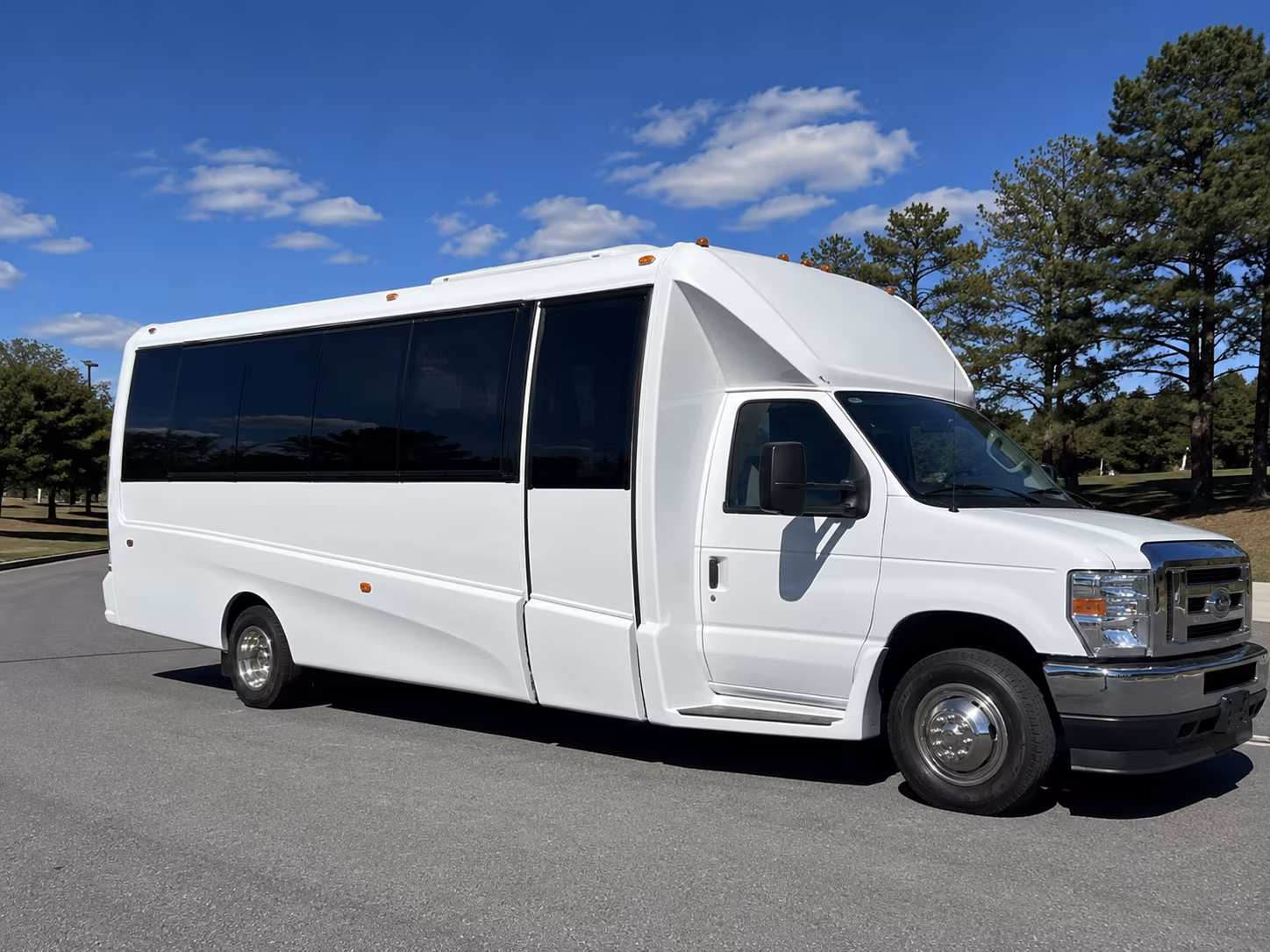 how bus type and group size affect bus rental rates in salinas