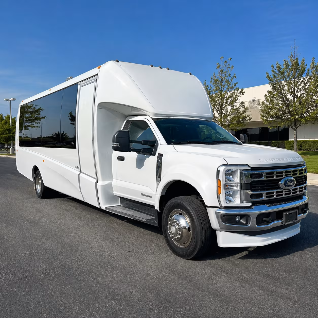 minibus rentals for small group winery tours in monterey county