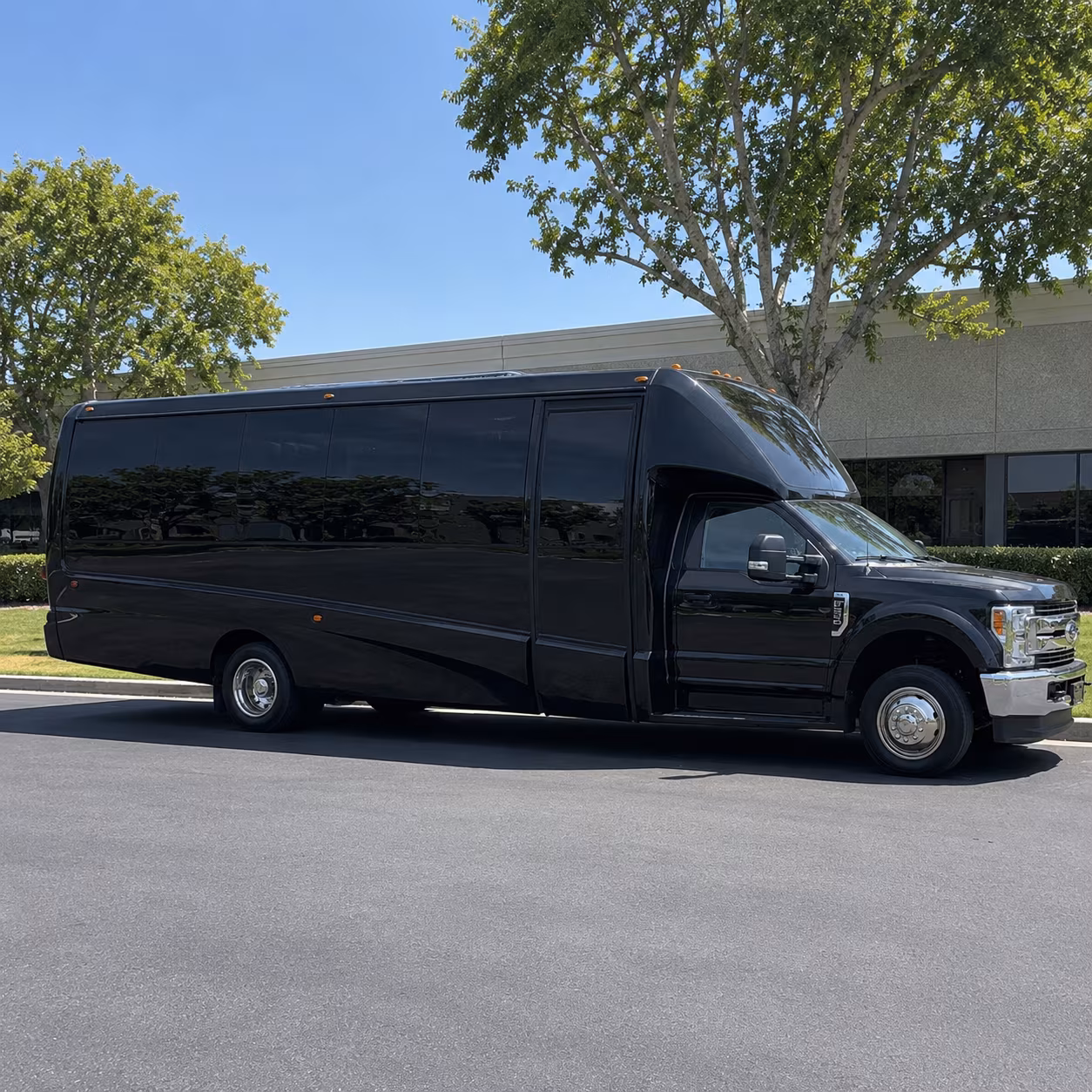 party buses to sherwood hall shows and salinas nightlife