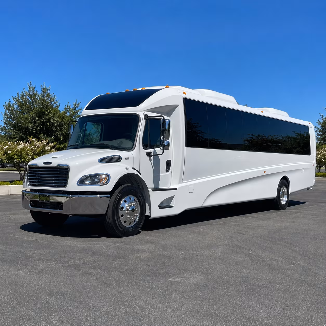 salinas 30 passenger minibus
