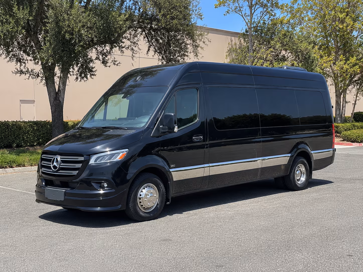 salinas airport transportation onboard seating