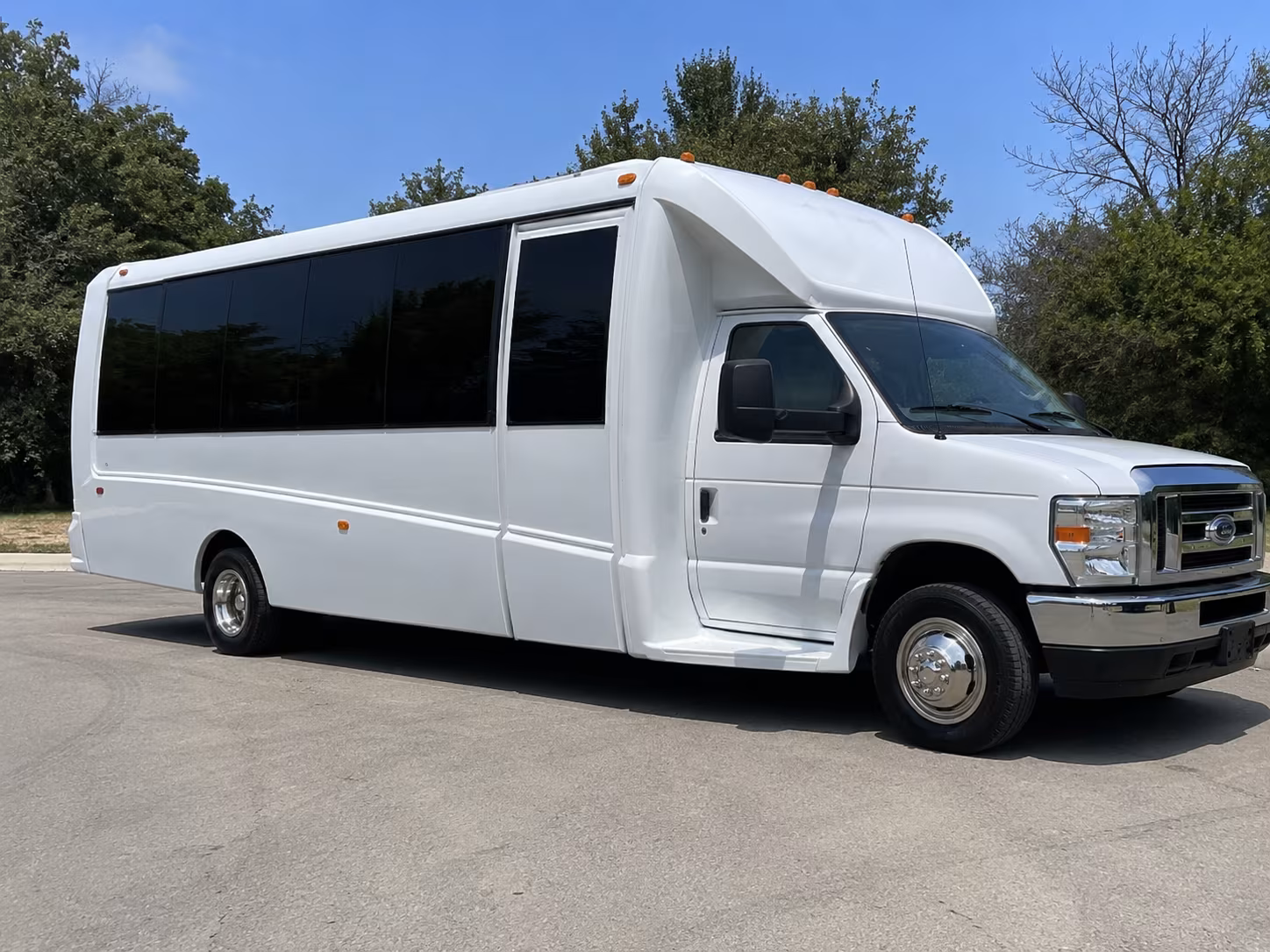 salinas night out party bus rental