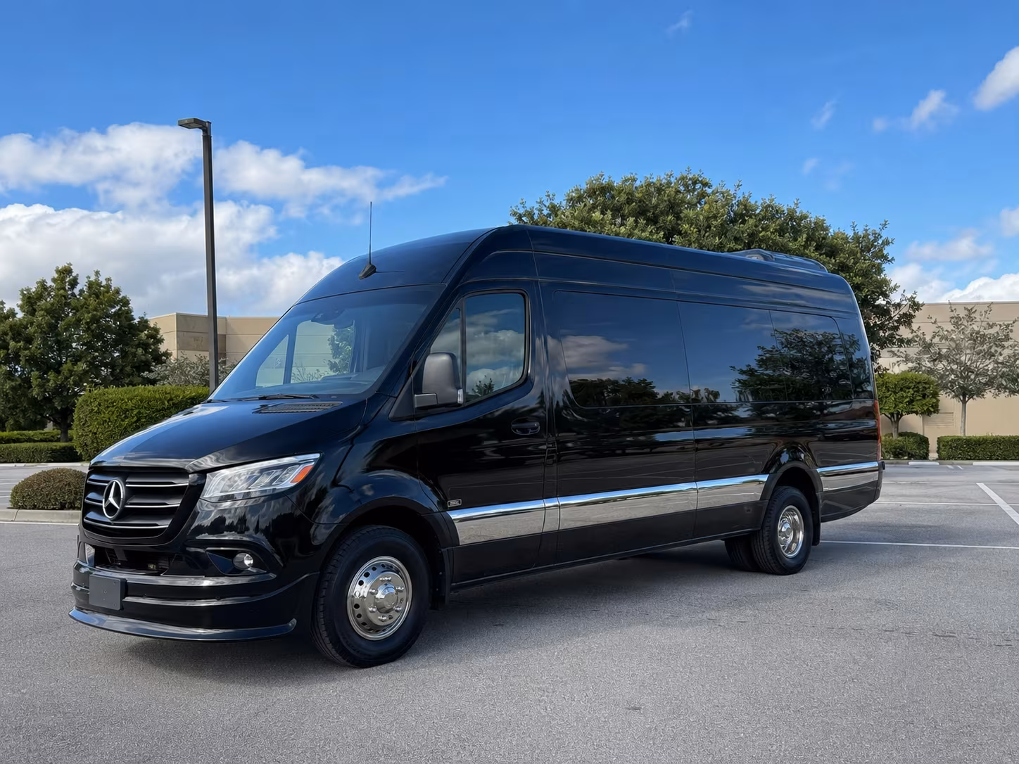 sprinter van and bus rentals for bands and performers touring through salinas